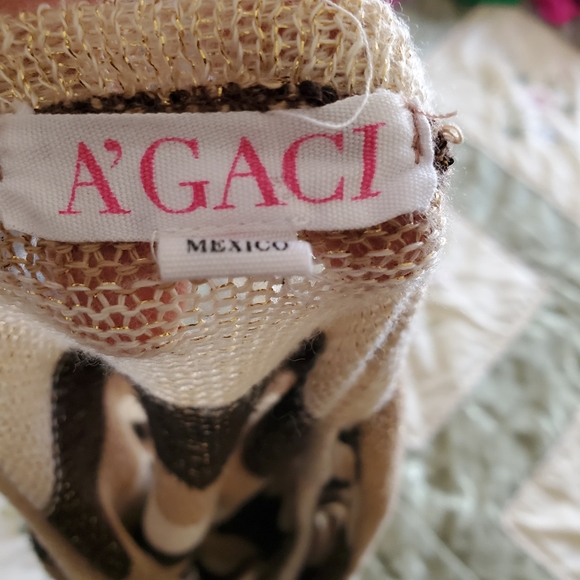 Shirt - Picture 3 of 4